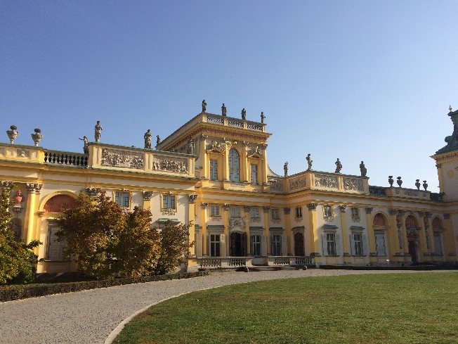 Королевский дворец в Вилянове