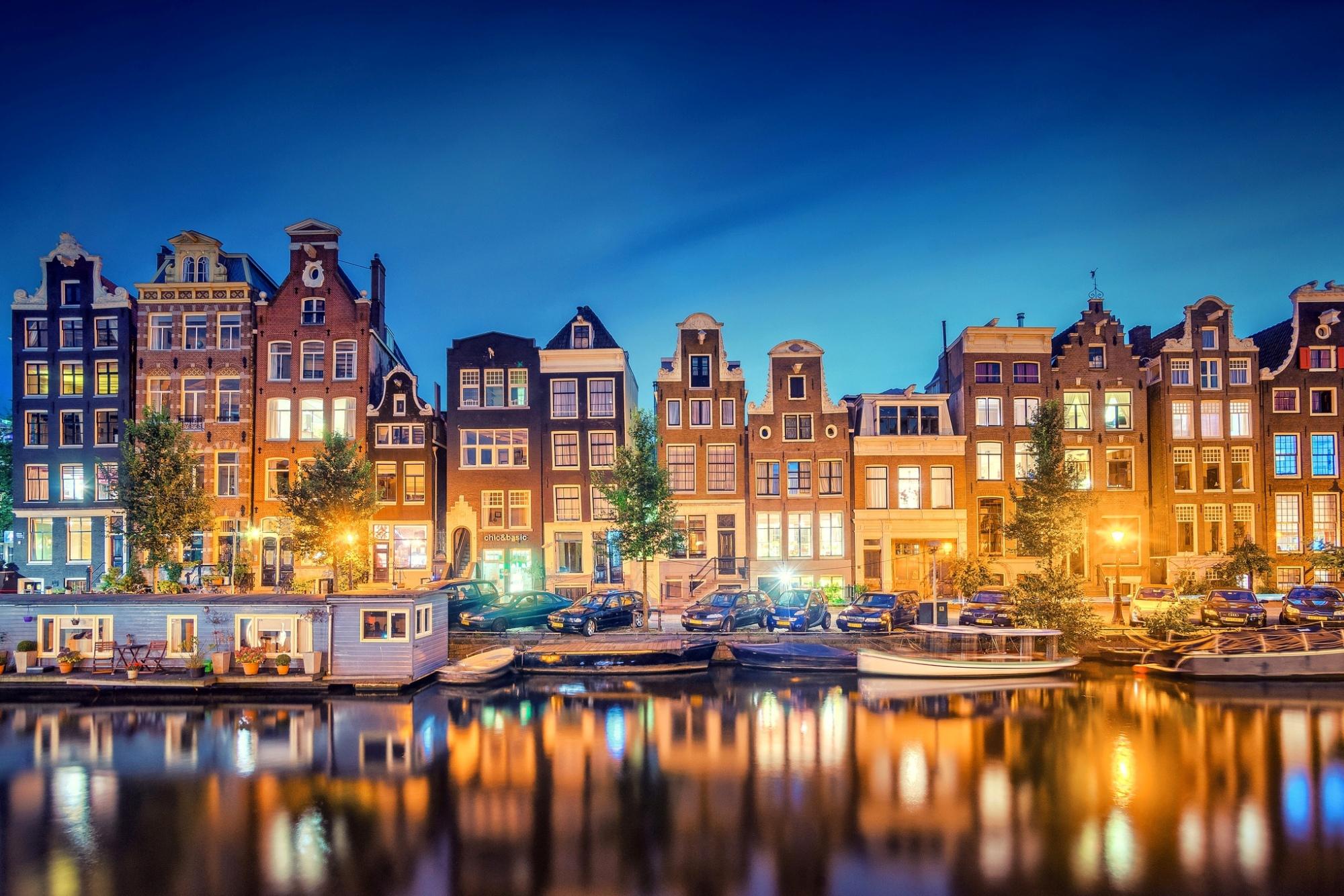 Вечерний Амстердам — обитель порока и разврата