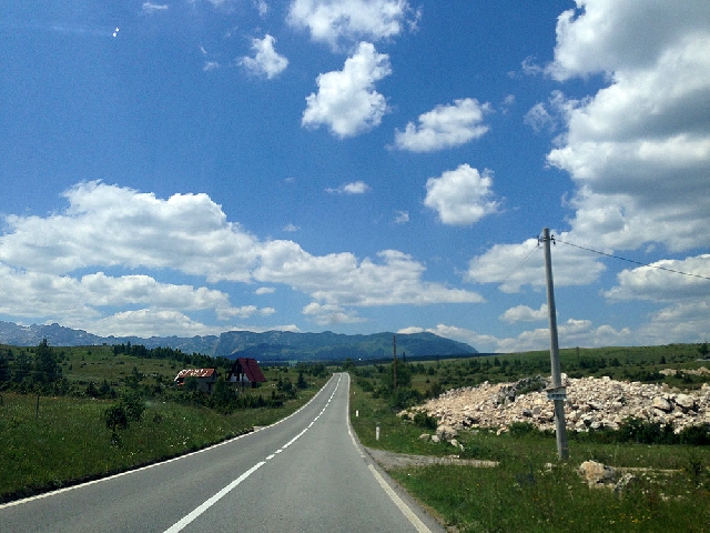 Куда можно путешествовать из Черногории