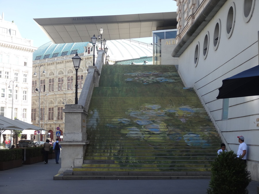 Галерея Альбертина — дворец с обширной коллекцией графики и живописи «от Моне до Пикассо» 