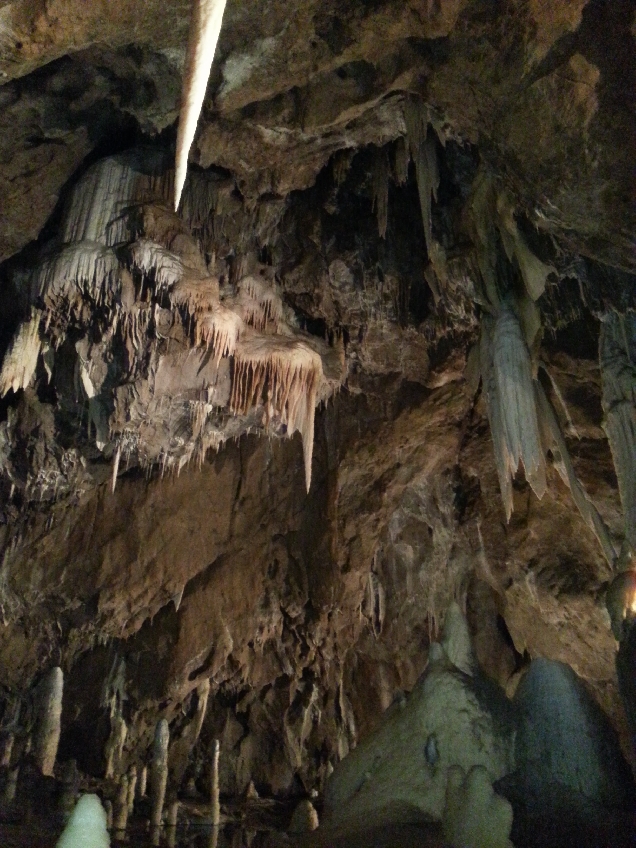 Загадочные пещеры