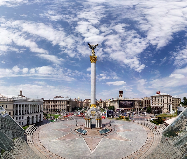 Киев — обзорная экскурсия на автомобиле с панорамной крышей