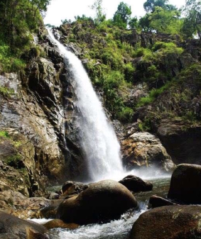 Водопад Тагу. Ta Gu waterfall.
