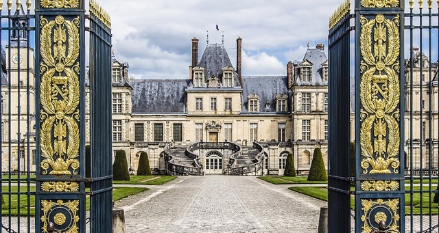 Фонтенбло - «семейный дом французских королей». Экскурсия из Парижа
