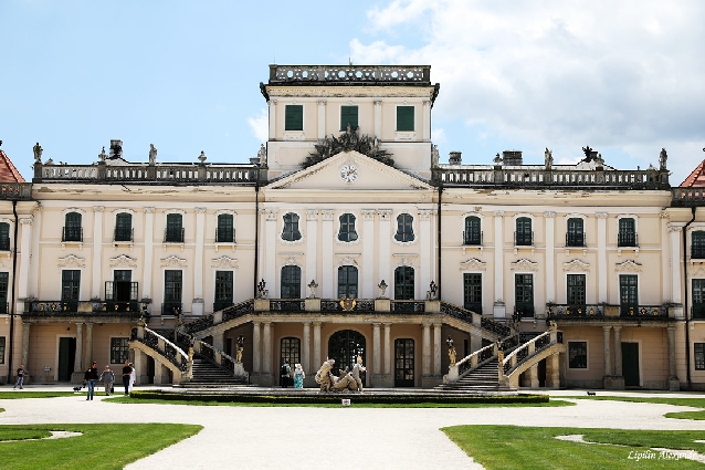 Венгерский Версаль — дворец Эстерхази