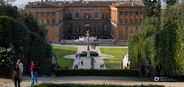Флоренция. Экскурсия во дворец Питти , Палатинскую галлерею и сады Боболи