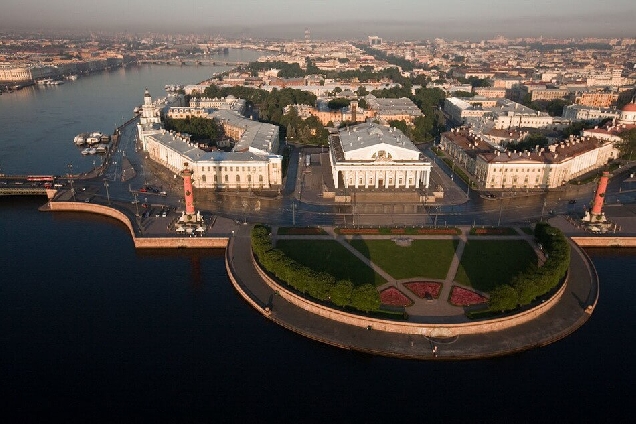 Обзорная экскурсия «Знакомство с Петербургом»