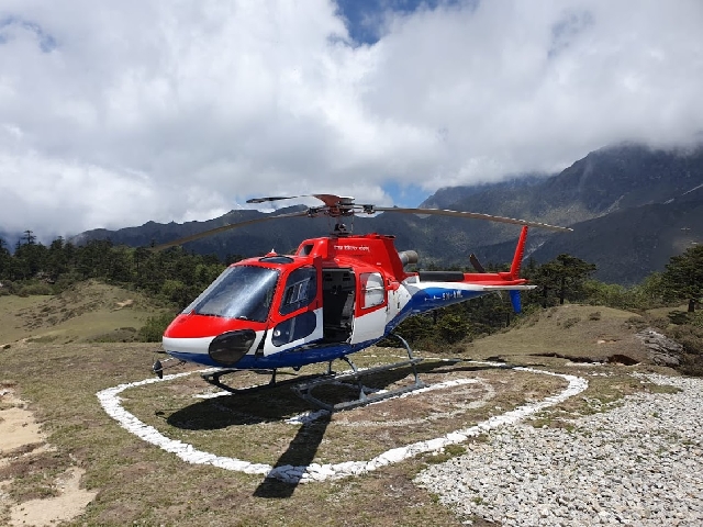 Полёт на вертолёте к Эвересту с высадкой на Калапаттар