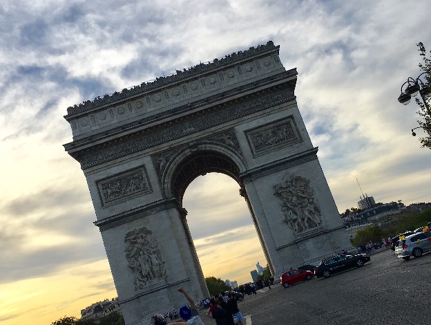 Пешеходная экскурсия «Парадный Париж» 