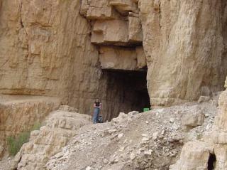 Путями повстанцев Бар Кохбы в Иудейской пустыне - каньон Нахаль Верхняя Дарга и пещеры Мерубаат