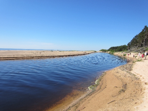 Саулкрасти — это тоже берег моря.
