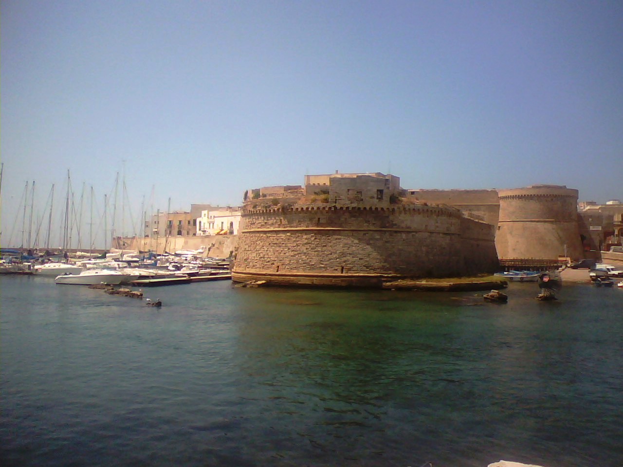 Город двух морей