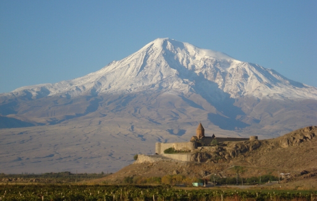 Библейская гора Арарат и Хор Вирап – Арени-Нораванк
