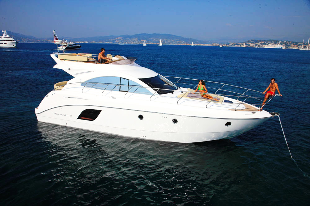 Яхта Beneteau Monte Carlo 47 Fly