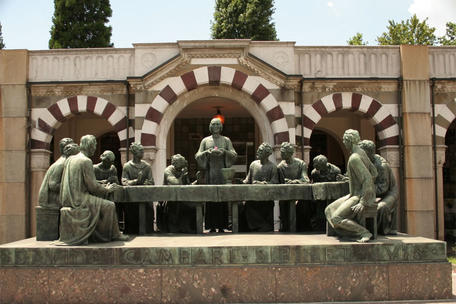 Монументальноe кладбище в Милане. Ловцы вечности