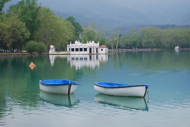 Жирона + озеро Баньолес + Бесалу