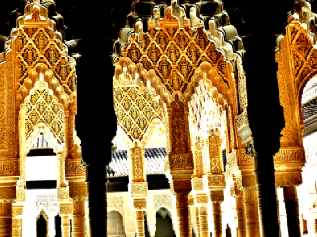  Дворцовый ансамбль Alhambra