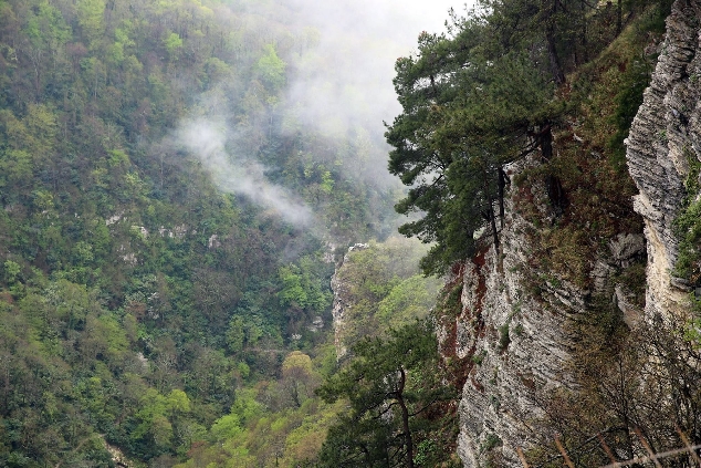 Пещеры и каньоны (активный тур)