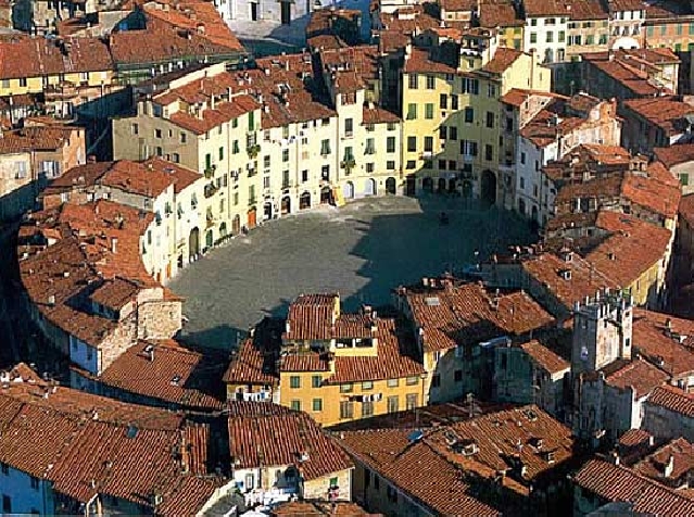 Экскурсия в Лукку