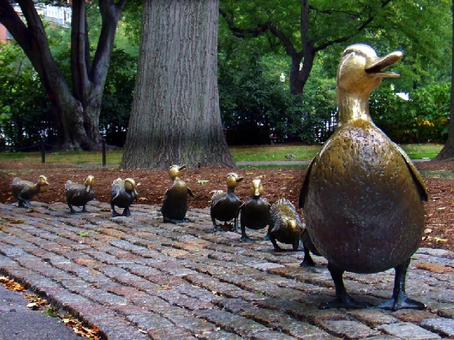 Необычные скульптуры Москвы