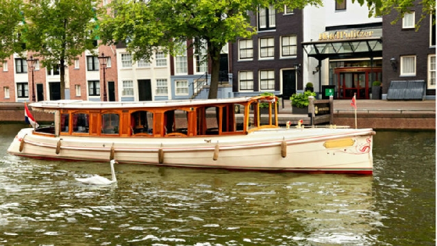 Экскурсия по Амстердаму на частном кораблике