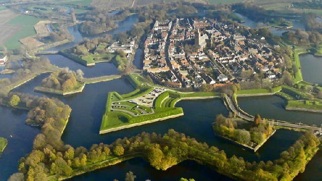 Форты, замки и голландская Рублевка