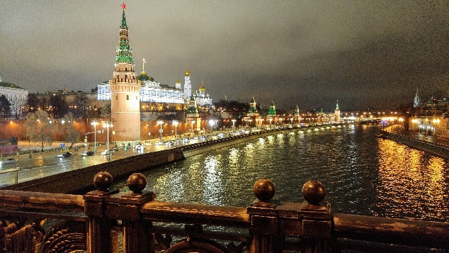 Фото за рулем ночная москва