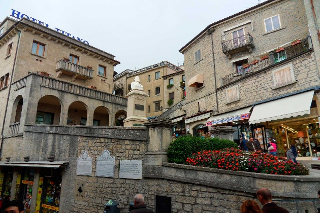 Шоппинг в Сан-Марино