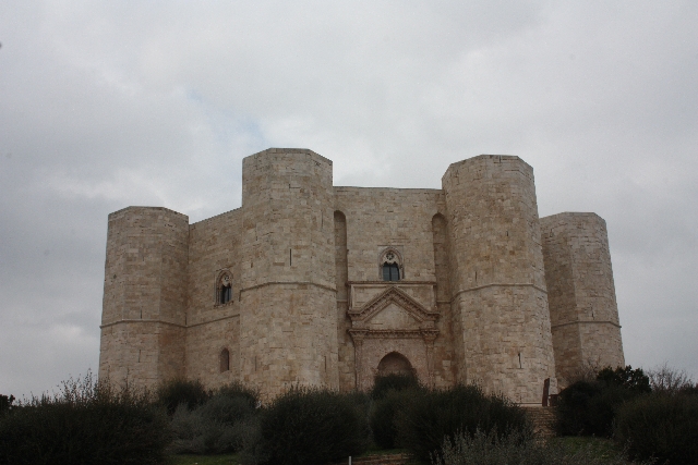 Замок Кастель дель  Монте