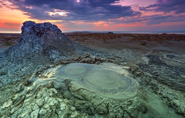 Чудеса природы - джип сафари на Грязевые Вулканы Азербайджана