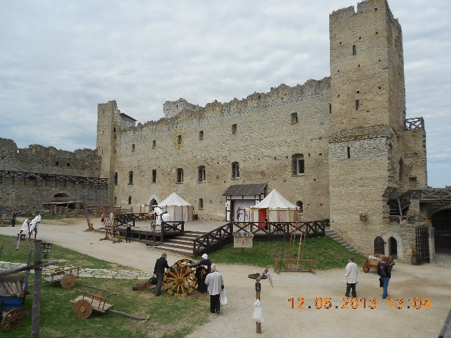 Поездка в средневековый замок 