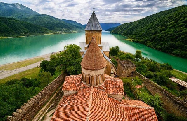 Тбилиси - Ананури - Казбеги 