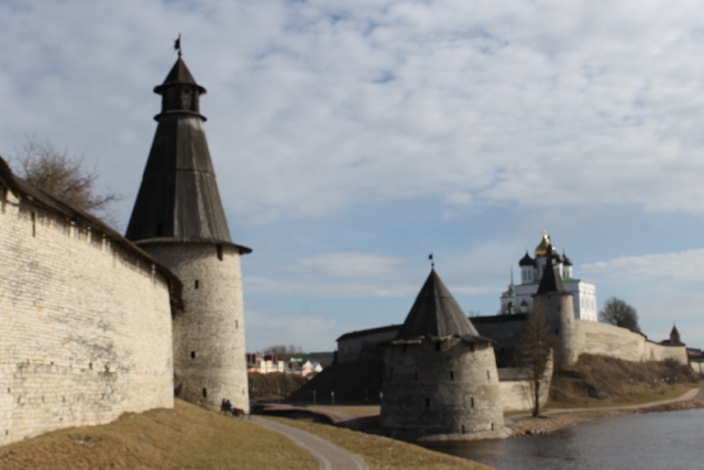 Обзорная экскурсия по Пскову.