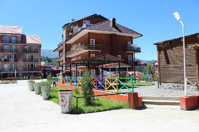 БАКУРИАНИ - 5 ночей  6 дней  Чистейший воздух высокогорий, напоенный ароматом хвойных лесов