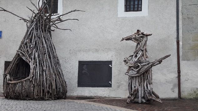 Mежду Эвианом и Ивуаром 