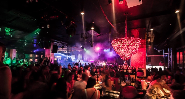 Ночная жизнь Барселоны