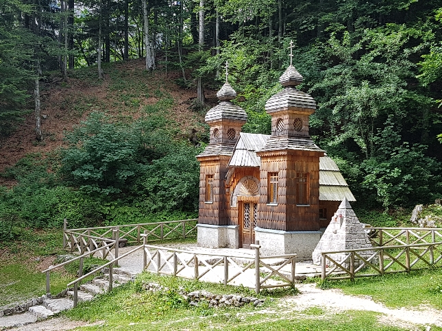 Сказочный альпийский поезд