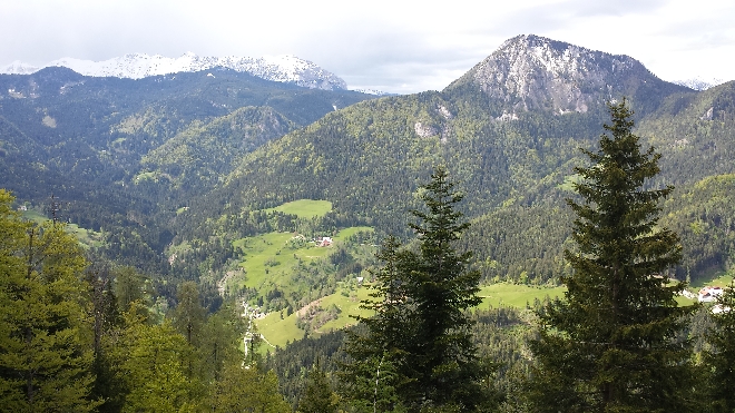 По долинам и по взгорьям