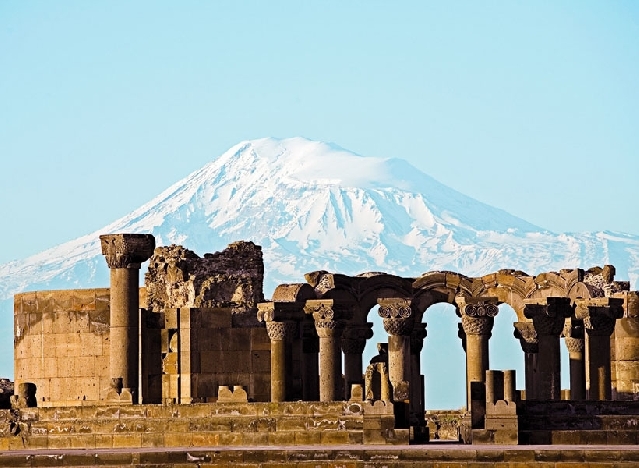 Экскурсия в Эчмиадзин