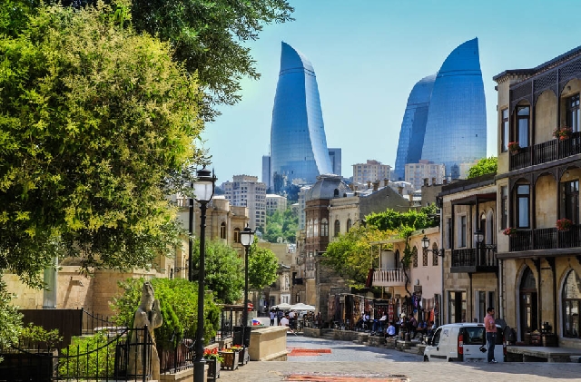 Город ветров и огня — первая встреча