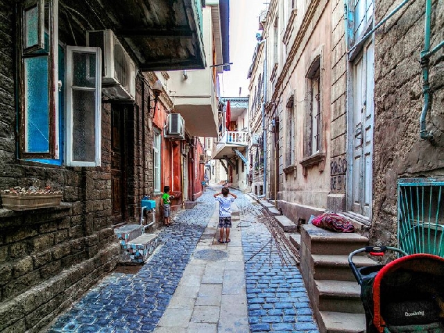 По каменным улочкам Старого города