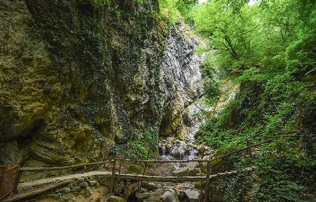Сказочная красота водопада 
