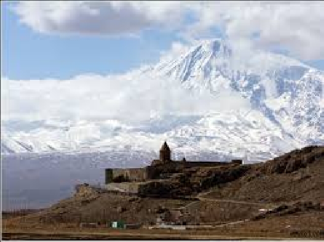 Хор-Вирап-Нораванк-два красивейших монастыря Армении