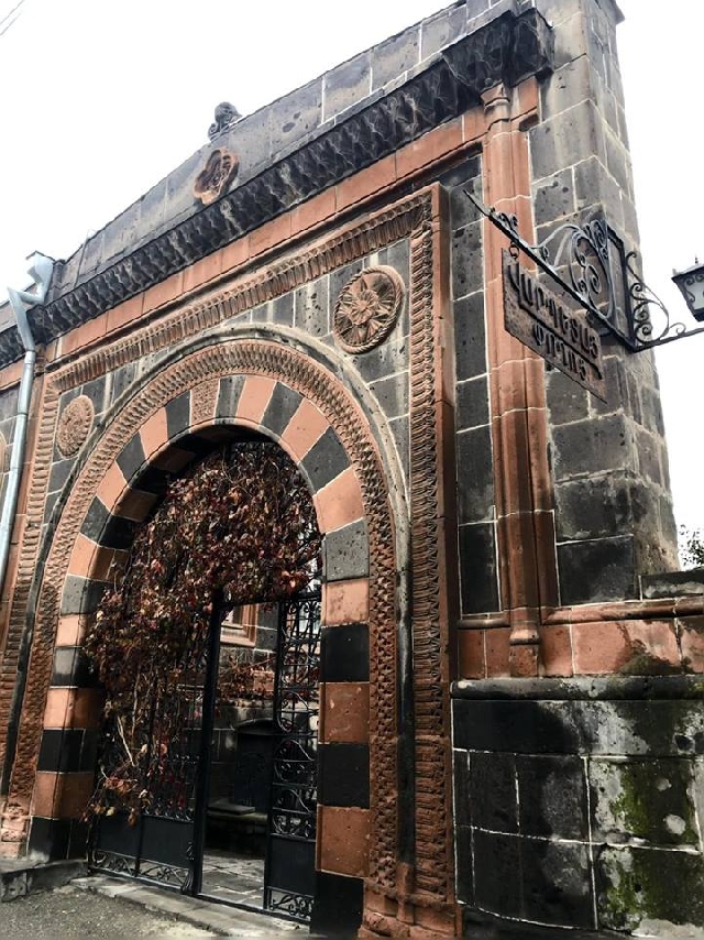 Гюмри тур предлогает