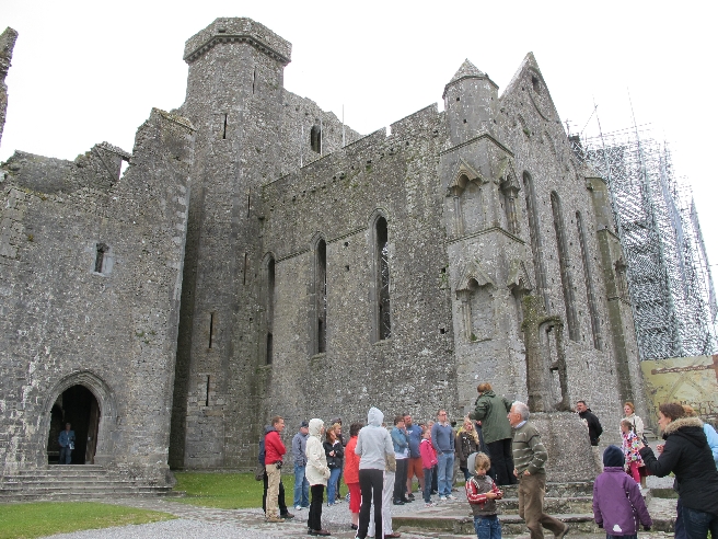 Замки Кэйр и Рок оф Кашел