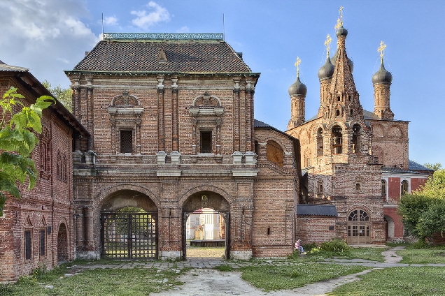 Крутицкое подворье: Москва Средневековая