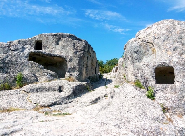 Страна скал и каньонов