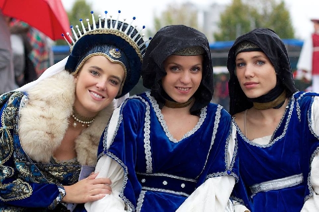 АЛЬБА ГОРОД ТРЮФЕЛЯ И БАРОЛО