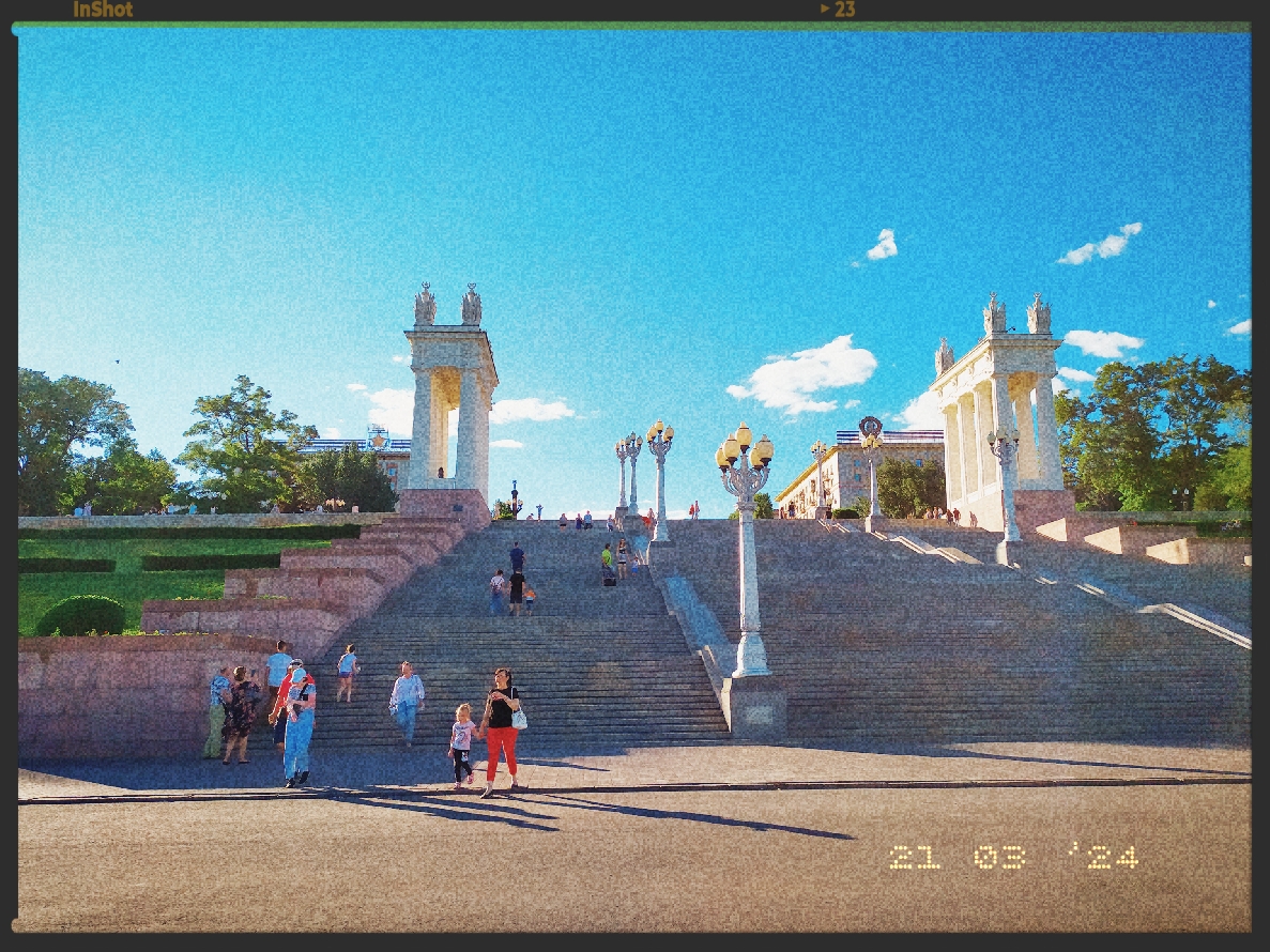 Обзорная экскурсия по Волгограду: Три имени - одна мощная судьба! (рус., англ.) 