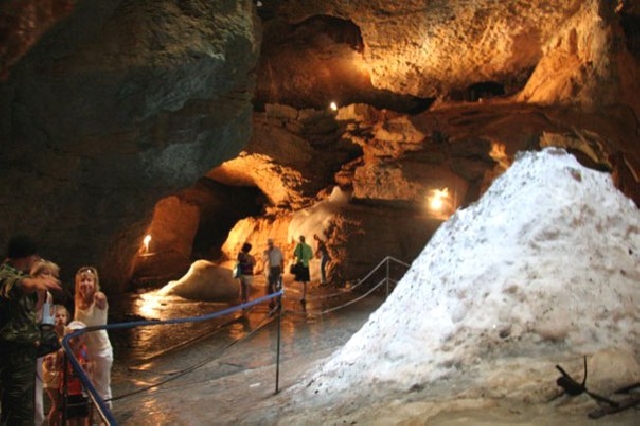 Пещеры Чатыр-дага и Долина Привидений